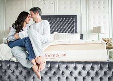 Loom-&-Leaf-Mattress---couple-sitting